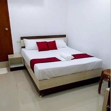 Tharavad Residency Hotel Iritti Exterior photo